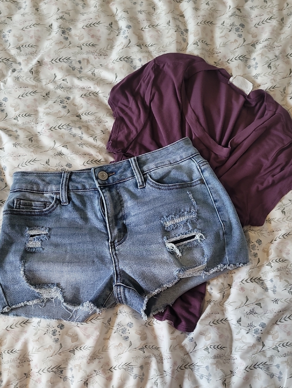 SO High-Waisted Shortie Jean Shorts